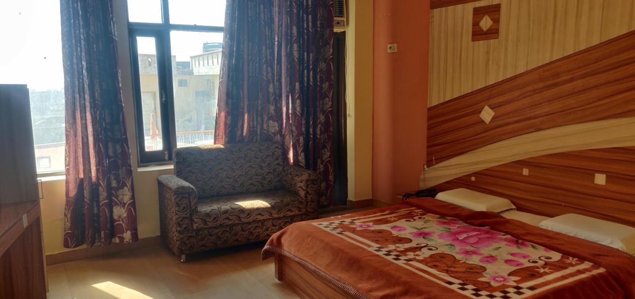 Hotel Shakuntala Катра Экстерьер фото