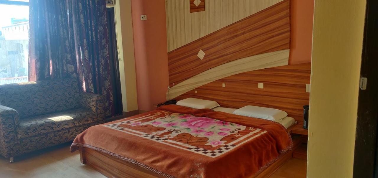 Hotel Shakuntala Катра Экстерьер фото